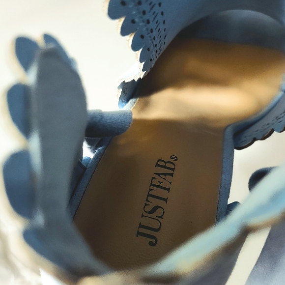 Just Fab Powder Blue Tie Up Ankle Booties size 7 - Picture 10 of 11